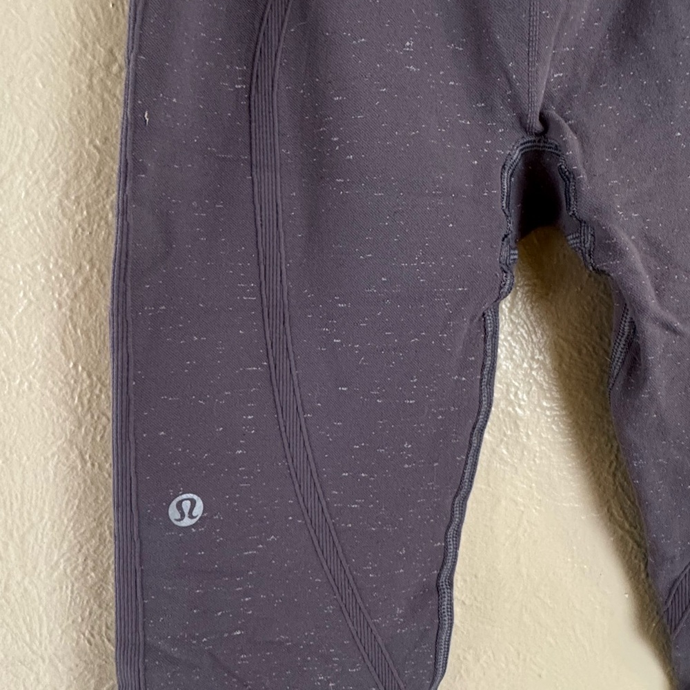 Lululemon Dusty Purple Cropped Leggings
